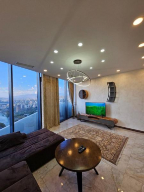 luxury and modern flat#193 overlooking downtown